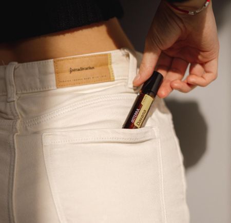 Картинка dōTERRA Touch Davana, Давана (полынь бледная), роллер 10 мл от магазина dōTERRA