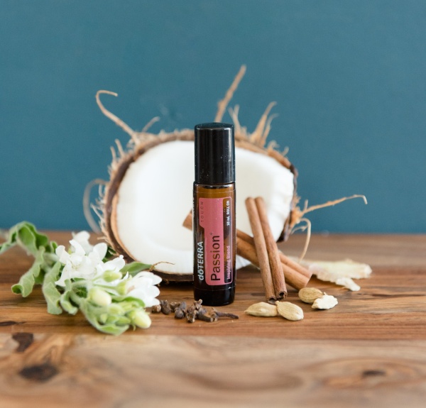 Картинка «Страсть» вдохновляющая смесь эфирных масел, doTERRA Passion Touch, роллер 10 мл от магазина dōTERRA