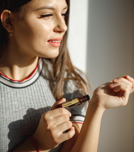 Картинка dōTERRA Touch Davana, Давана (полынь бледная), роллер 10 мл от магазина dōTERRA