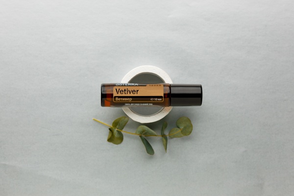 Картинка doTERRA Touch Ветивер, Vetiver, роллер 10 мл от магазина dōTERRA